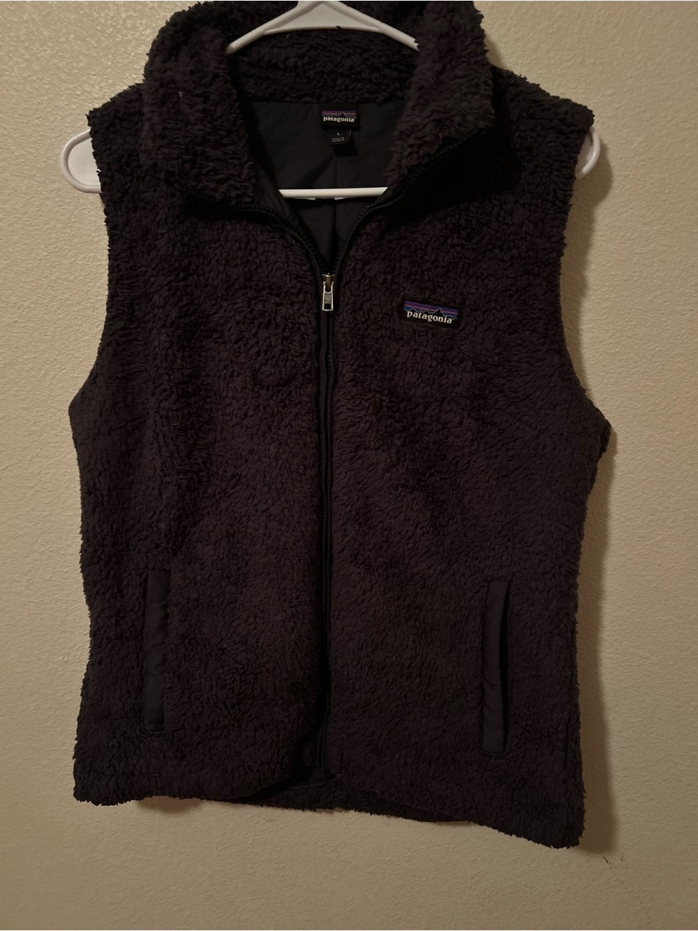 Patagonia Los Gatos High-Pile Fleece Vest in Charcoal / Dark Grey - Size Large